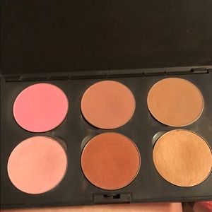 6 Mac Cosmetics Blush Palette
